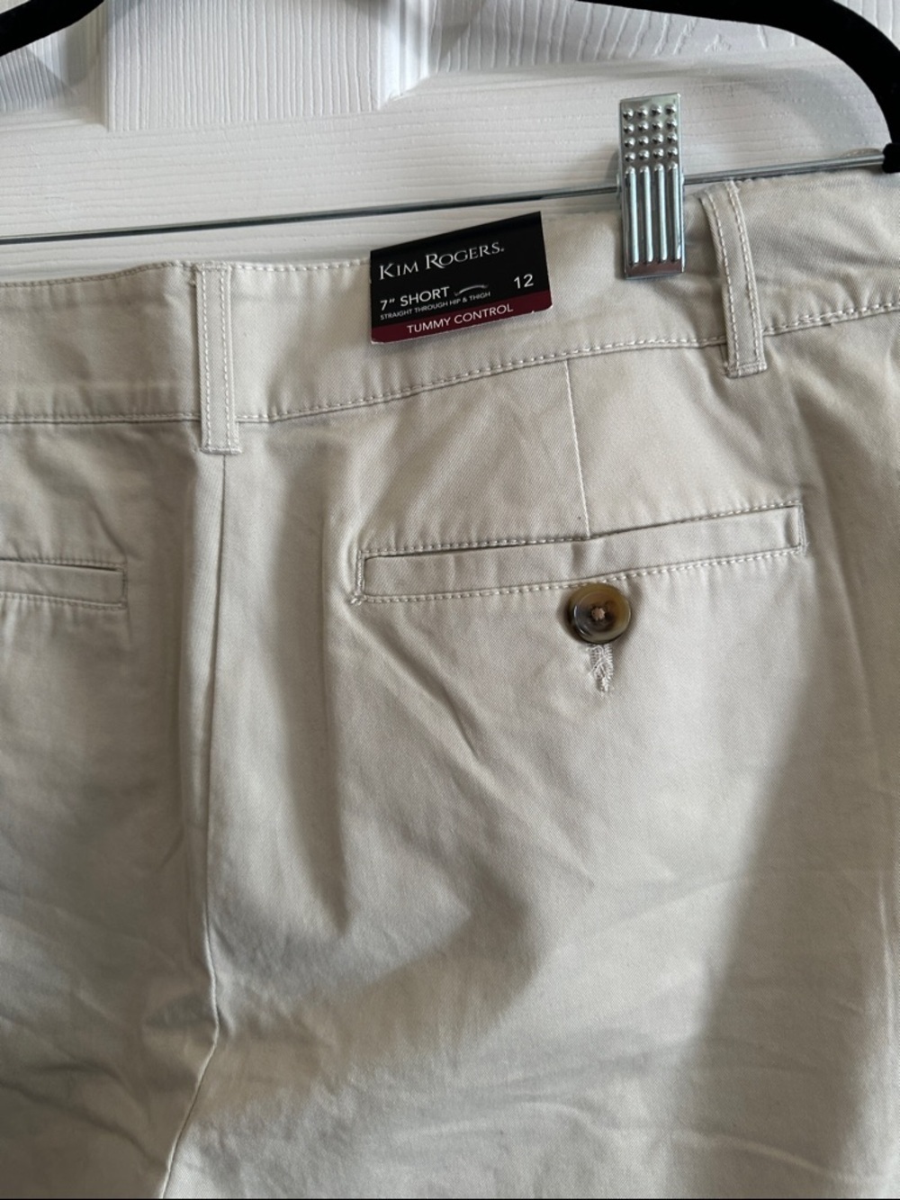 Kim Rogers 7" Twill Short w/ Tummy Control Khaki Rainy Day w/pockets NWT Size 12 - Picture 6 of 6